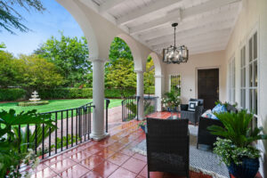700 Occidental Patio