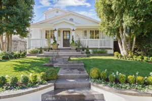 1341 Laguna Entry Path